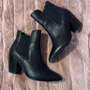 Chinese Laundry Boots (6.5)